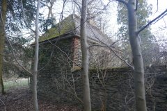 pohled zezadu zleva