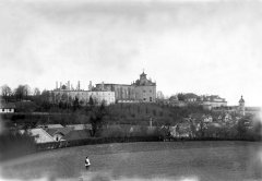 kostel a piaristické gymnázium po požáru