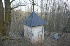 pohled zezadu zleva