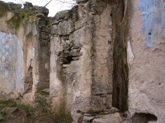 pohled do interiéru - pravá stěna