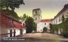 kostel na dobové pohlednici