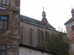 pohled zleva