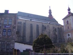 pohled zleva