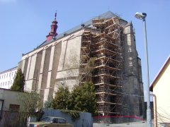 pohled zezadu zprava