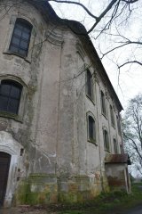 pohled zezadu zleva
