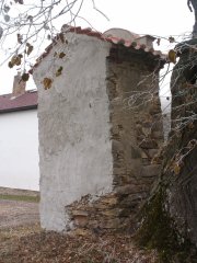 pohled zezadu zleva