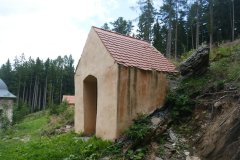 pohled zepředu zprava