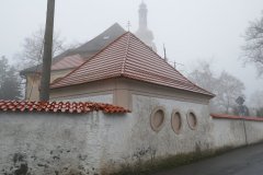pohled zezadu zprava