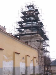 pohled zezadu zleva