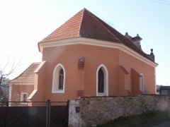pohled zezadu zleva