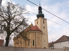 pohled zezadu zprava