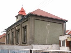 pohled zezadu zprava