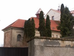 pohled zezadu zleva
