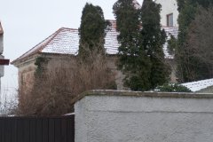 pohled zleva