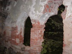 pohled do interiéru - pravá stěna