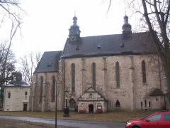 pohled zleva