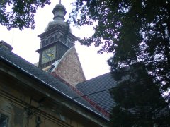 pohled zezadu zprava