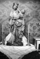zařízení kostela - plastika Madony