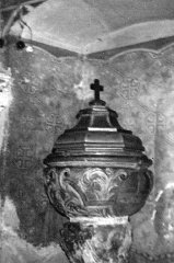 zařízení kostela - křtitelnice