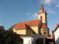 pohled zezadu zprava