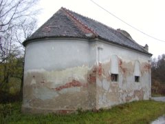 pohled zezadu zleva