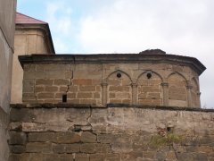 pohled zprava