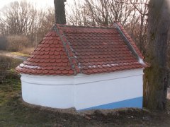 pohled zezadu zleva