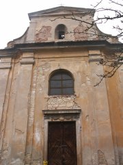 průčelí kaple