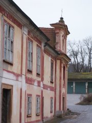 pohled zepředu zleva
