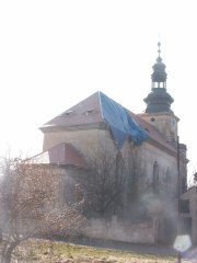 pohled zezadu zleva