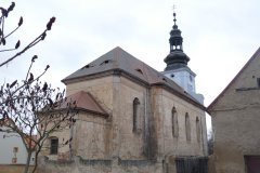pohled zezadu zleva