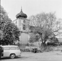 starší foto kostela