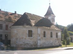 pohled zezadu zleva