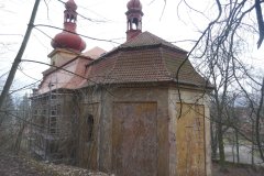 pohled zezadu zprava