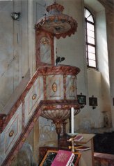 pohled do interiéru - kazatelna