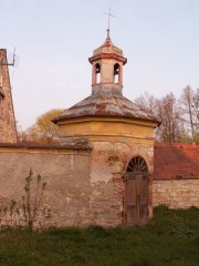 pohled zepředu zleva
