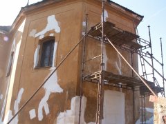 detail opravy presbytáře