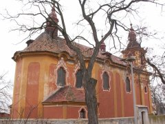 pohled zezadu zleva