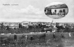 dobová pohlednice vsi s kostelem