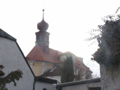 pohled zezadu zleva