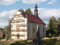 pohled zepředu zprava - oprava průčelí