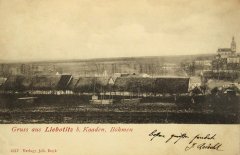 starší foto vsi s kostelem