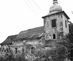 kostel před opravou