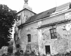 kostel před opravou