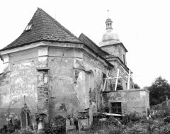starší foto kostela