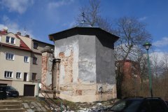 pohled zezadu zprava