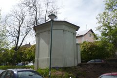 pohled zezadu zleva