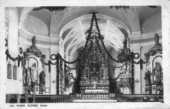 oltář kostela před zničením