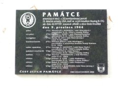 pamětní deska amerických letců