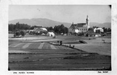 poutní areál na dobové pohlednici